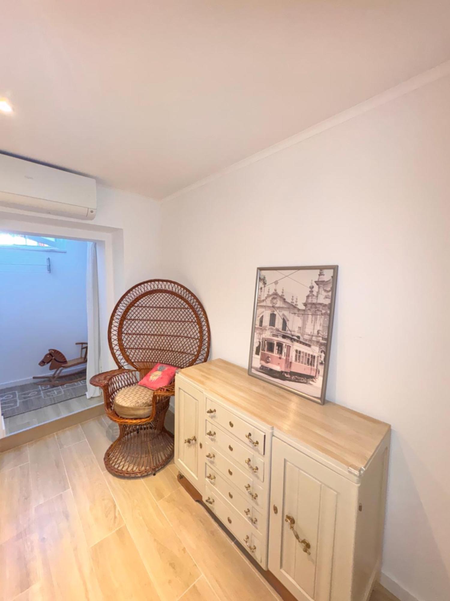 Apartamento Ponte 25 Abril Lisbon Bagian luar foto